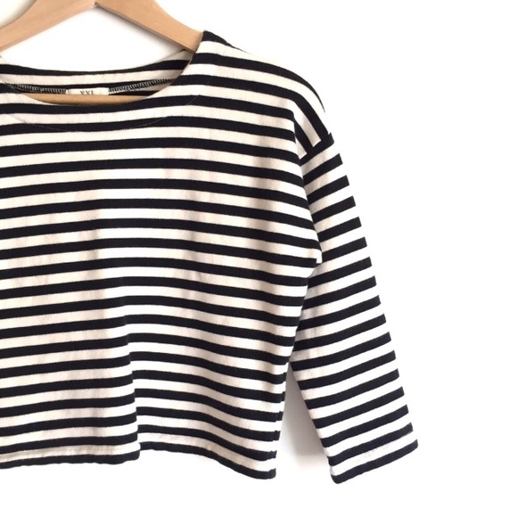 Forever 21 Tops - Forever 21 Black and Cream Striped Crop Top